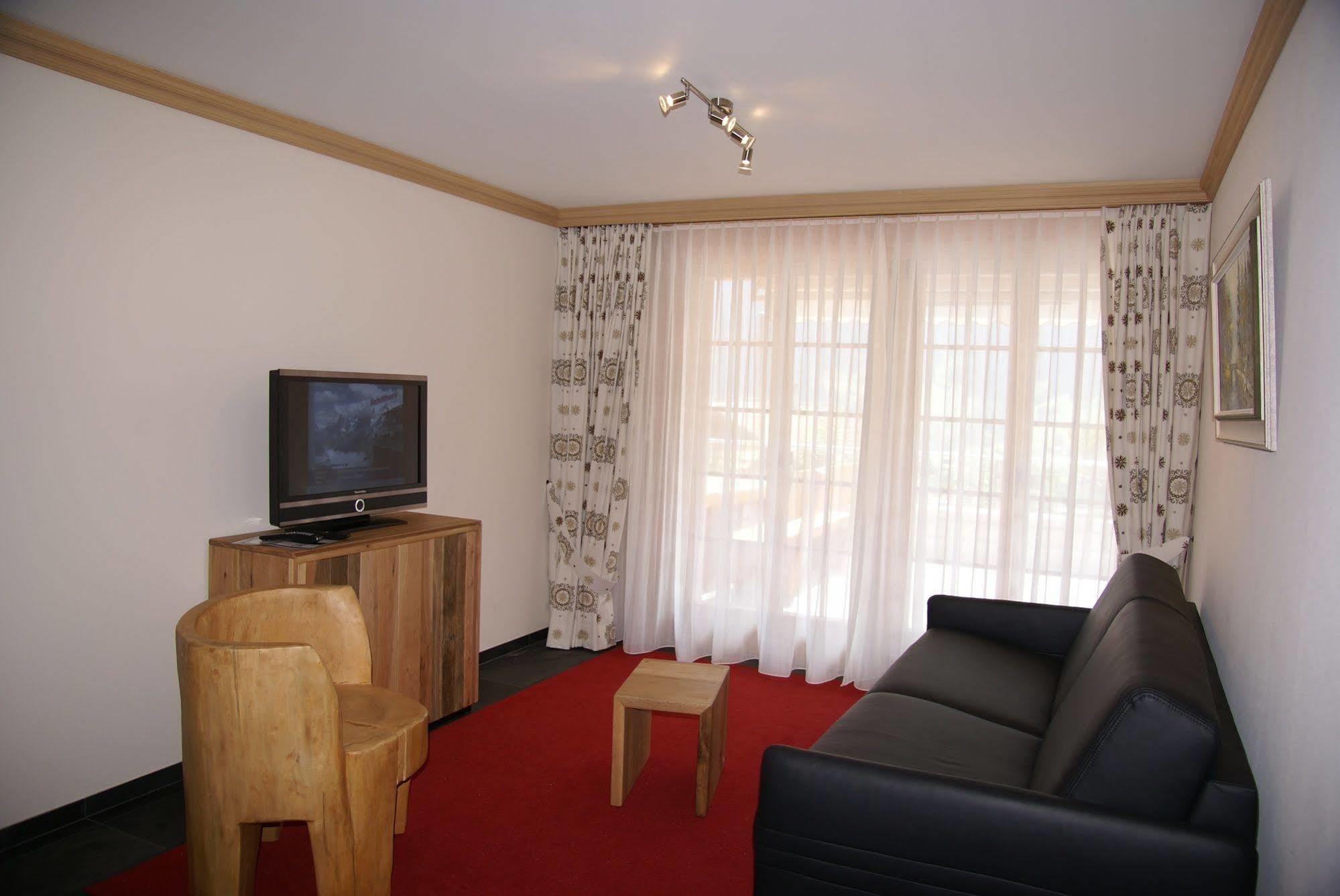 2-Star Griwarent Apartments Grindelwald Exterior photo